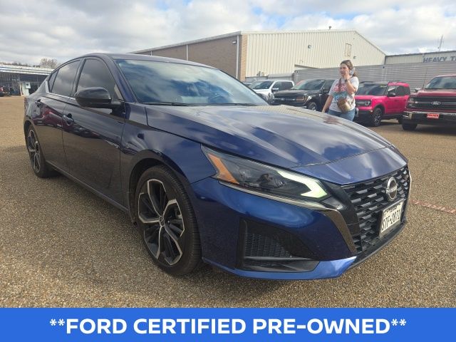 2023 Nissan Altima 2.5 SR FWD