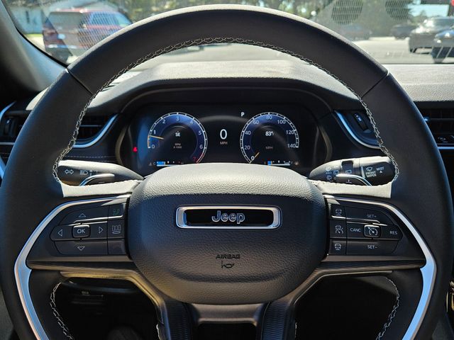 2025 Jeep Grand Cherokee L Laredo X 4x4