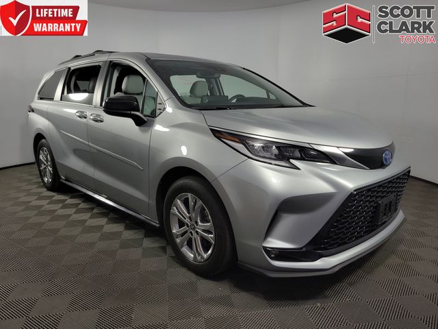 2023 Toyota Sienna XSE