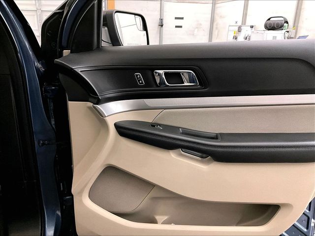 2018 Ford Explorer Base Blue at Subaru and VW of Moon Township