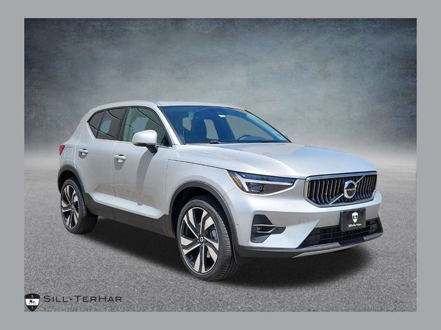Silver Dawn Metallic 2025 Volvo XC40 SUV / Crossover All-Wheel Drive Automatic