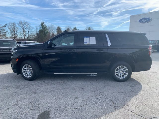 2023 Chevrolet Suburban LT 2