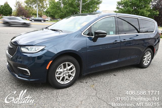 2025 Chrysler Pacifica Select FWD