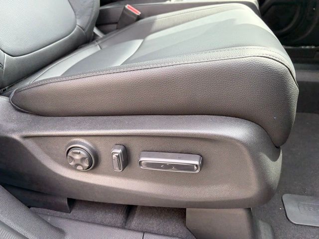 new 2026 Honda Odyssey car, priced at $43,833