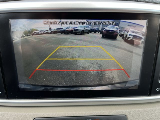 Used 2020 Red Kia LX image 24