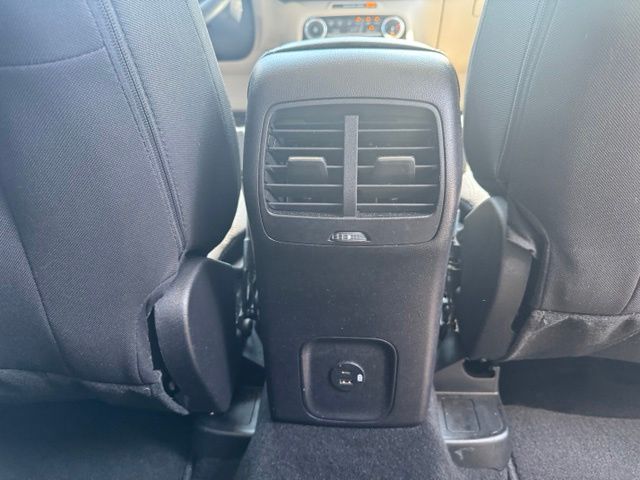Used 2022 White Ford SE image 15