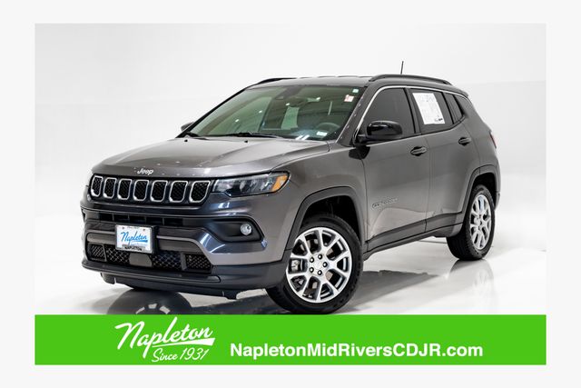 Gray (Granite Crystal Metallic Clearcoat) 2023 Jeep Compass SUV / Crossover Four-Wheel Drive 8-Speed Automatic
