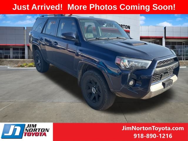 2022 Toyota 4Runner TRD Off-Road Premium's photo
