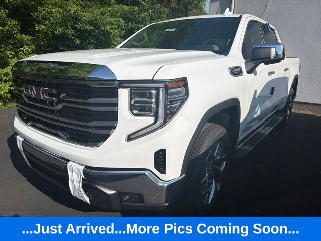 Summit White 2026 GMC Sierra 1500 Pickup Truck Four-Wheel Drive Automatic