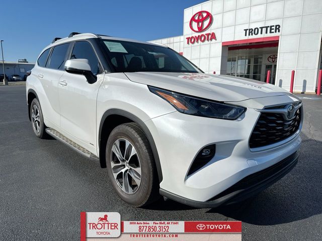 2024 Toyota Highlander Hybrid XLE AWD
