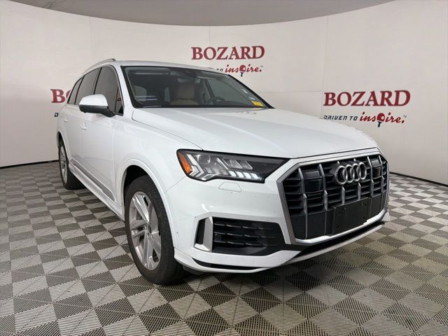 Glacier White 2024 Audi Q7 quattro Premium Plus 55 TFSI SUV / Crossover All-Wheel Drive 8-Speed Automatic