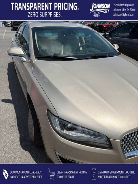 White Gold Metallic 2017 Lincoln MKZ Sedan Front-Wheel Drive 6-Speed Automatic