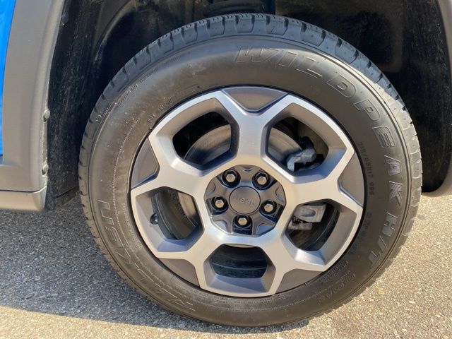 2022 Jeep Compass Trailhawk - Laser Blue Pearlcoat exterior view 9