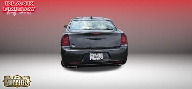 2023 Chrysler 300 Touring 26