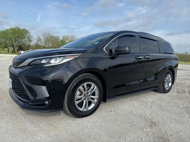 Midnight Black 2023 Toyota Sienna XSE 7-Passenger AWD Minivan All-Wheel Drive Continuously Variable Transmission