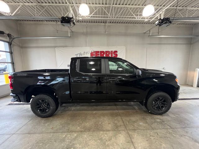 2025 Chevrolet Silverado 1500 Custom Trail Boss photo