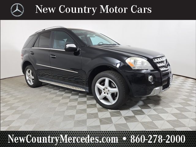 Black 2009 Mercedes-Benz M-Class ML 550 4MATIC SUV / Crossover All-Wheel Drive 7-Speed Automatic