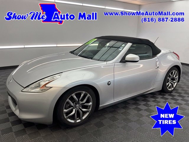 Brilliant Silver Metallic 2010 Nissan 370Z Convertible Rear-Wheel Drive 7-Speed Automatic