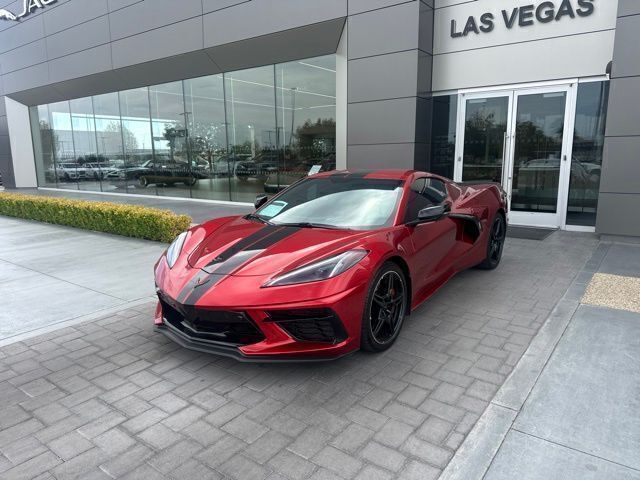 2023 Chevrolet Corvette Rojo (Red Mist Metallic Tintcoat) Coupé Tracción trasera 8 velocidades Doble cloch