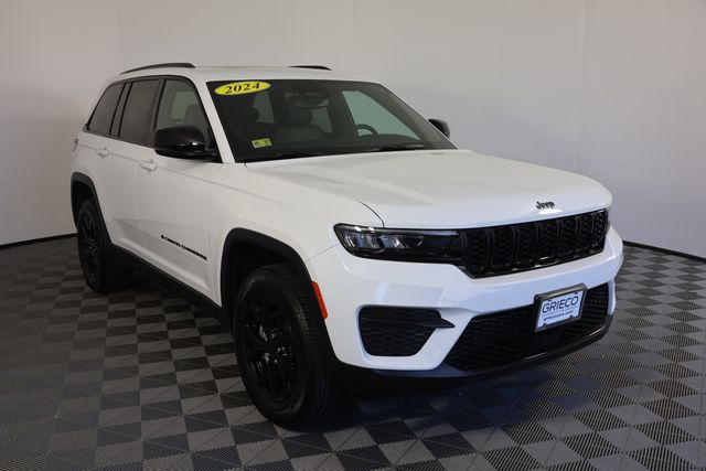 Bright White Clearcoat 2024 Jeep Grand Cherokee SUV / Crossover Four-Wheel Drive 8-Speed Automatic