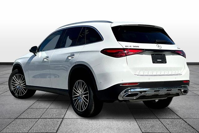 New 2026 White Mercedes-Benz GLC 300 image 3
