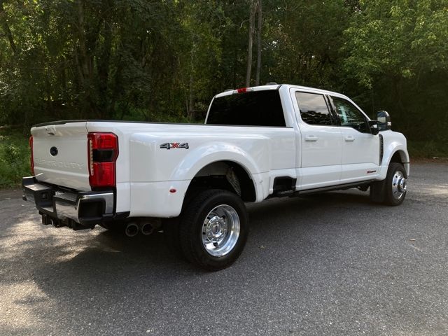 2025 Ford F-450 LARIAT