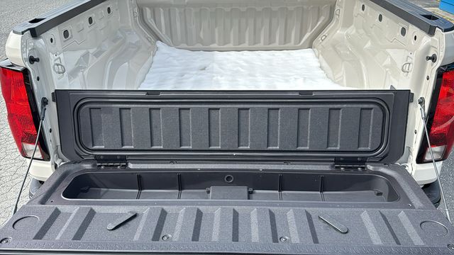 new 2026 Chevrolet Colorado car, priced at $42,595