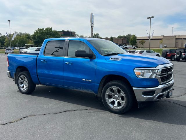 View vehicle photo 3