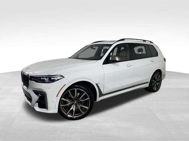 2022 BMW X7 M50i 2