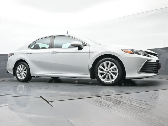 2024 Toyota Camry LE 38