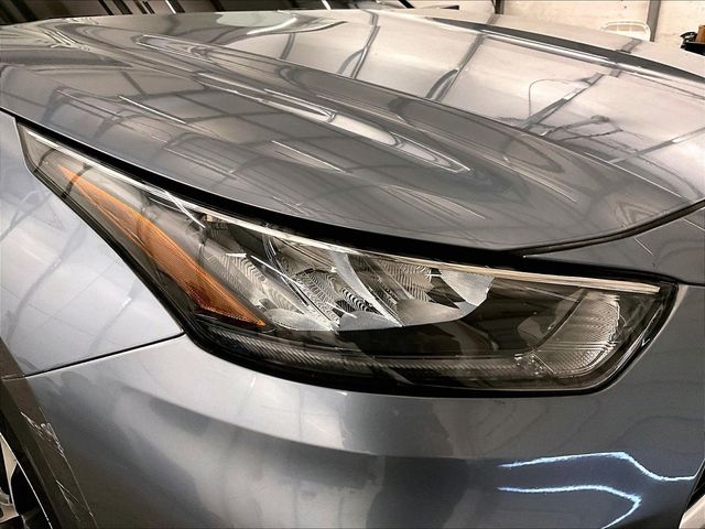 2020 Toyota Highlander XLE Silver at Bob Ruth Ford