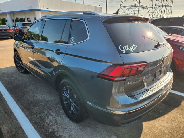 2022 Volkswagen Tiguan 2.0T SE - 3