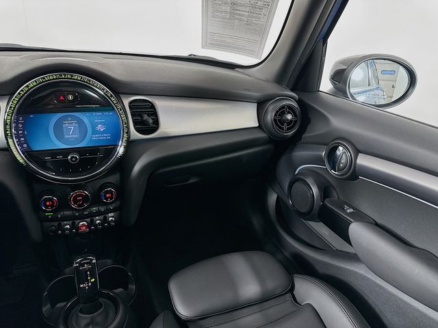 2022 MINI Cooper S Signature 24