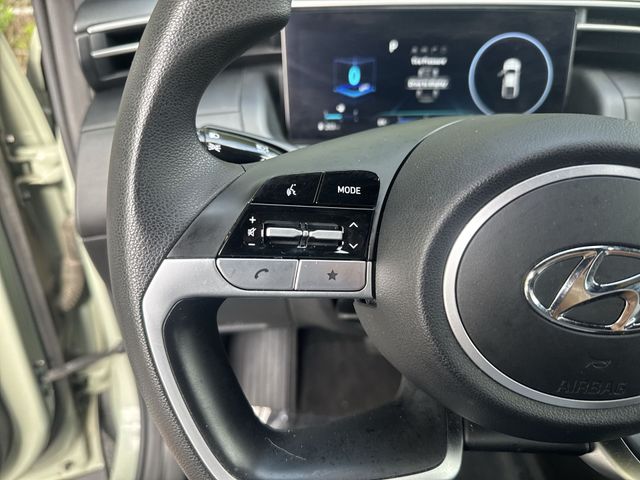 Used 2024 Green Hyundai SEL image 16
