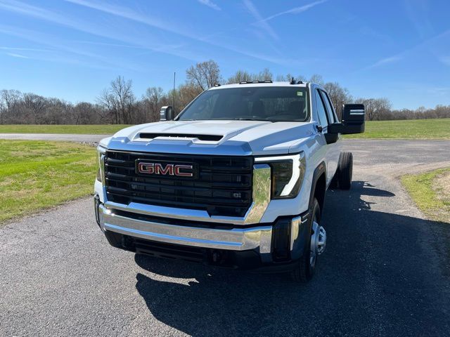 2026 GMC Sierra 3500HD Pro - Main Image