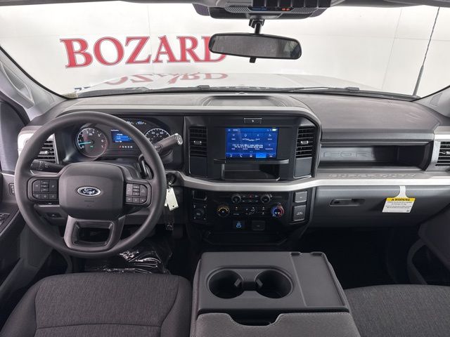 2025 Oxford White Ford Super Duty F-250 SRW XL 4X4 Truck