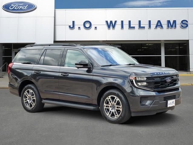 Gray Metallic 2025 Ford Expedition Active RWD SUV / Crossover 4X2 Automatic