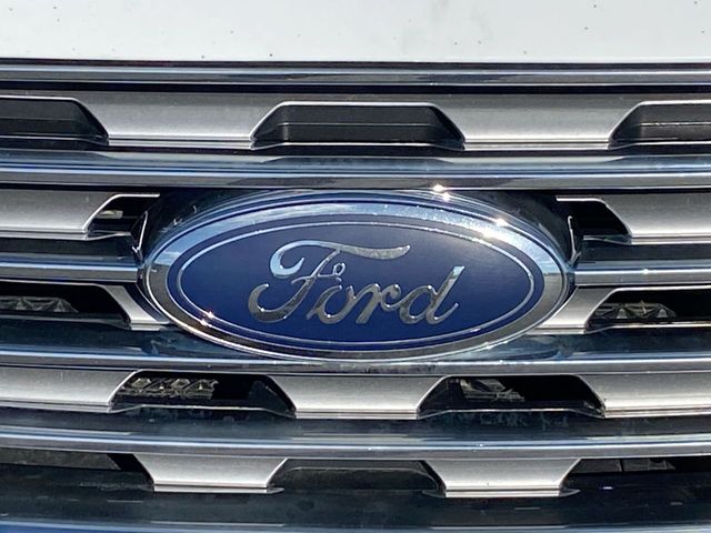 2021 Ford Edge SEL 29