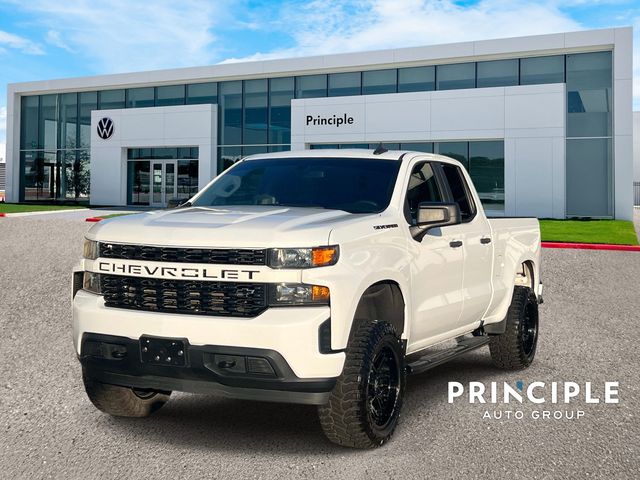 Summit White 2021 Chevrolet Silverado 1500 Pickup Truck 4X2 6-Speed Automatic Overdrive
