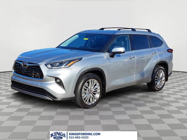 Celestial Silver Metallic 2024 Toyota Highlander Platinum AWD SUV / Crossover All-Wheel Drive 8-Speed Automatic