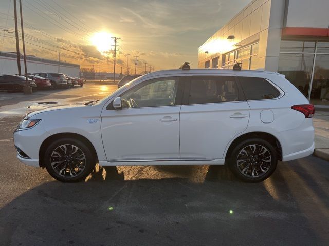 Used 2018 Mitsubishi Outlander PHEV SEL 4D Sport Utility
