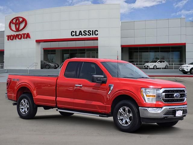Race Red 2022 Ford F-150 XLT SuperCab 4WD Pickup Truck Four-Wheel Drive Automatic