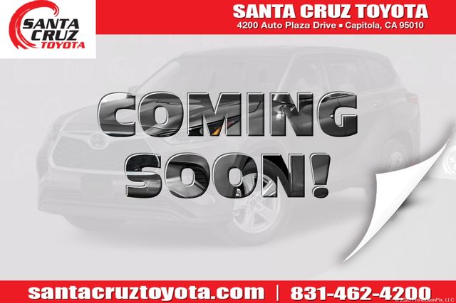 White (Wind Chill Pearl) 2026 Toyota Highlander SUV / Crossover All-Wheel Drive 8-Speed Automatic