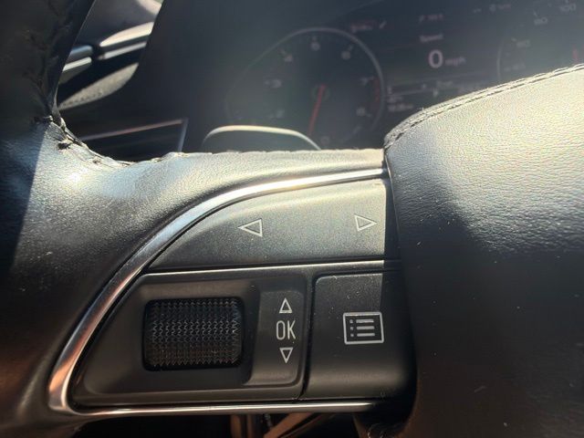 Used 2011 White Audi L 4.2 image 17