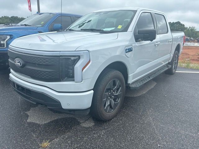 2025 Ford F-150 Lightning Flash
