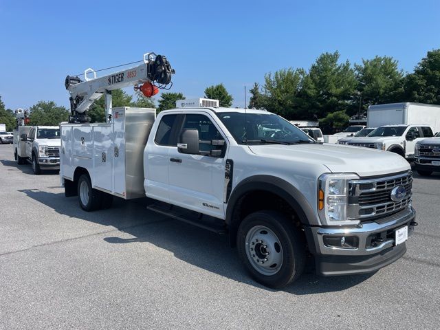 2025 Ford F-550 Super Duty 