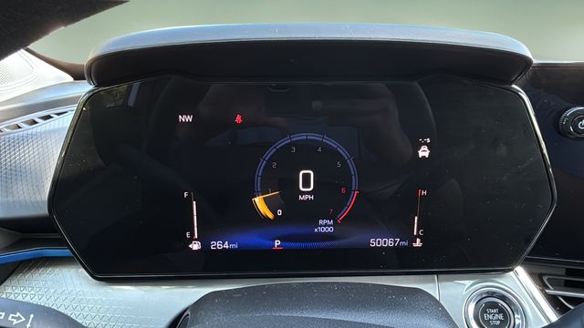 Used 2025 White Chevrolet LT image 14