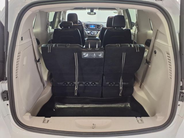 2020 Chrysler Voyager LXI - 6