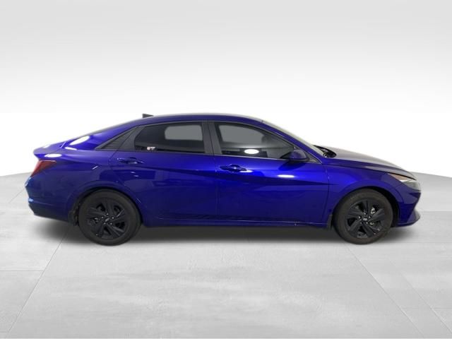 2023 Hyundai Elantra Hybrid Blue 7