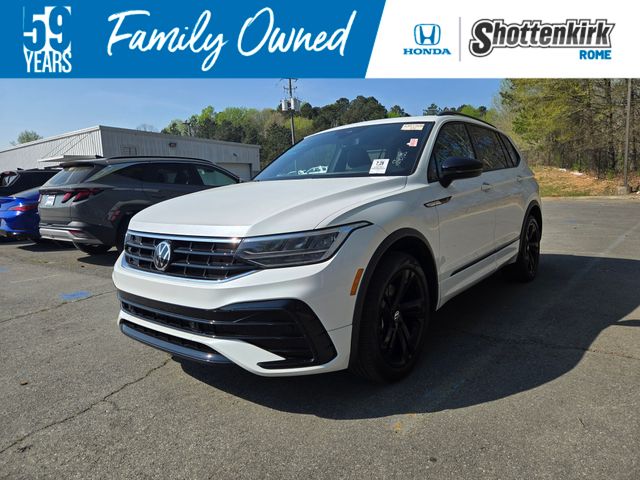 2023 Volkswagen Tiguan SE R-LINE BLACK